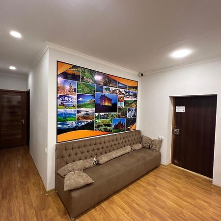Pushkiin Hotel Yerevan Luaran gambar